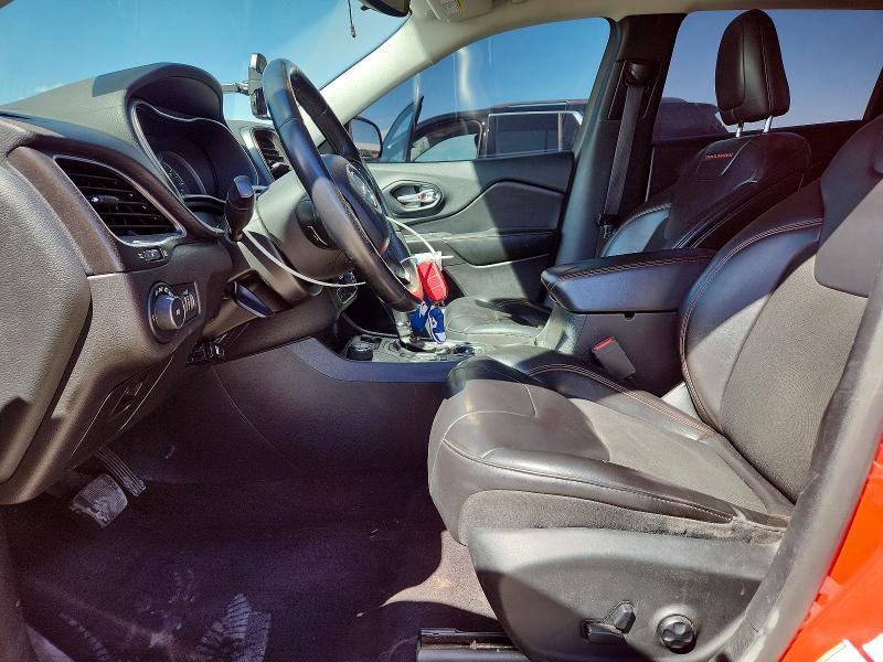 49828736 :رقم المزاد ، 1C4PJMBX4KD226938 vin ، 2019 Jeep Cherokee مزاد بيع