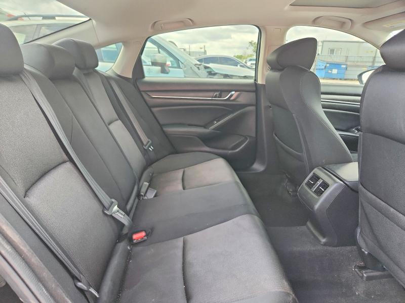 Auction sale of the 2018 Honda Accord, vin: 1HGCV1F44JA114854, lot number: 51369336