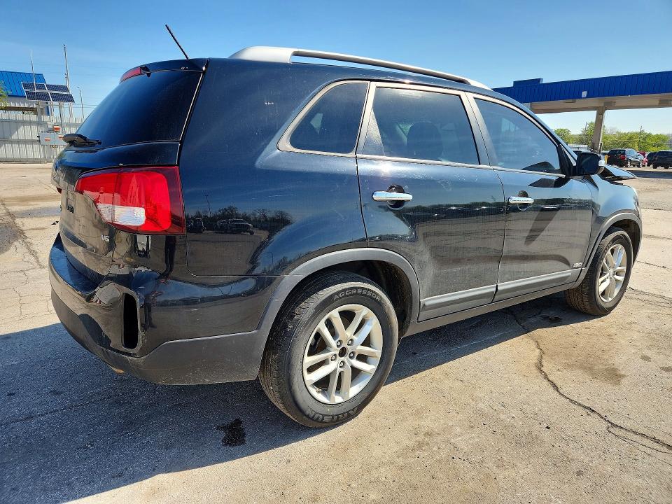 50065626 :رقم المزاد ، 5XYKTDA73FG651919 vin ، 2015 Kia Sorento مزاد بيع