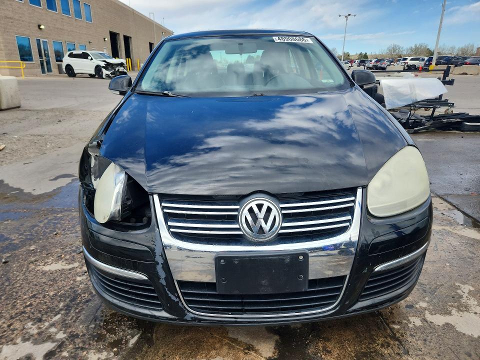 48908686 :رقم المزاد ، 3VWRZ71K79M142956 vin ، 2009 Volkswagen Jetta مزاد بيع