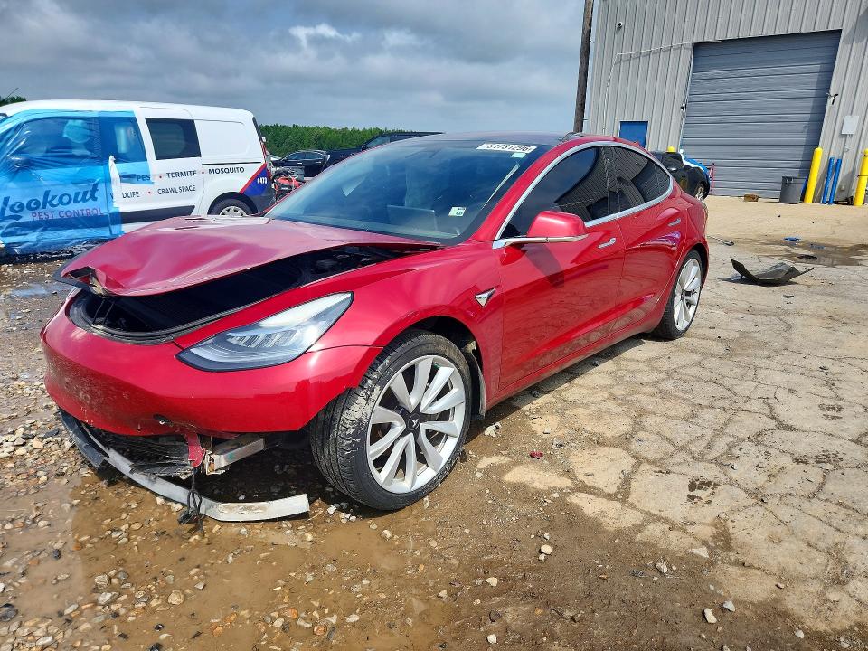 Auction sale of the 2018 Tesla Model 3, vin: 5YJ3E1EA1JF031119, lot number: 51731296