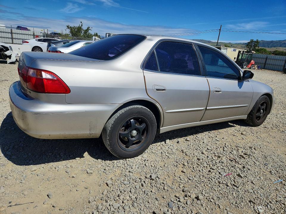 47427476 :رقم المزاد ، JHMCG5557XC052632 vin ، 1999 Hond Accord مزاد بيع