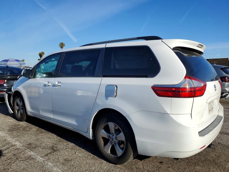Продажа на аукционе авто 2017 Toyota Sienna, vin: 5TDKZ3DC0HS884518, номер лота: 50931496