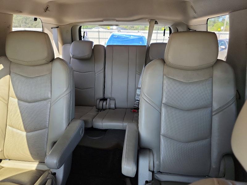 49329286 :رقم المزاد ، 1GYS3BKJ5FR301752 vin ، 2015 Cadillac Escalade مزاد بيع