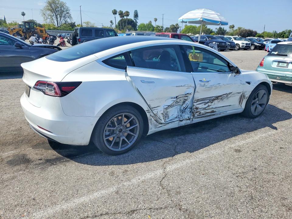 2020 Tesla Model 3 მანქანა იყიდება აუქციონზე, vin: 5YJ3E1EA9LF799580, აუქციონის ნომერი: 49513556