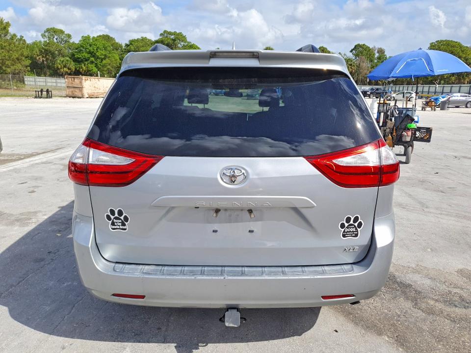 Продажа на аукционе авто 2019 Toyota Sienna, vin: 5TDYZ3DC7KS986433, номер лота: 48051196