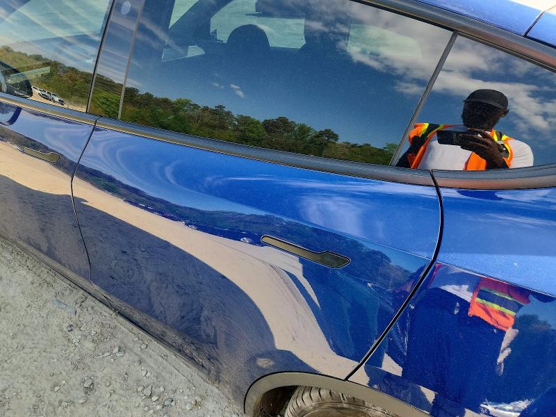50528536 :رقم المزاد ، 7SAYGDEE8RA227249 vin ، 2024 Tesla Model Y مزاد بيع