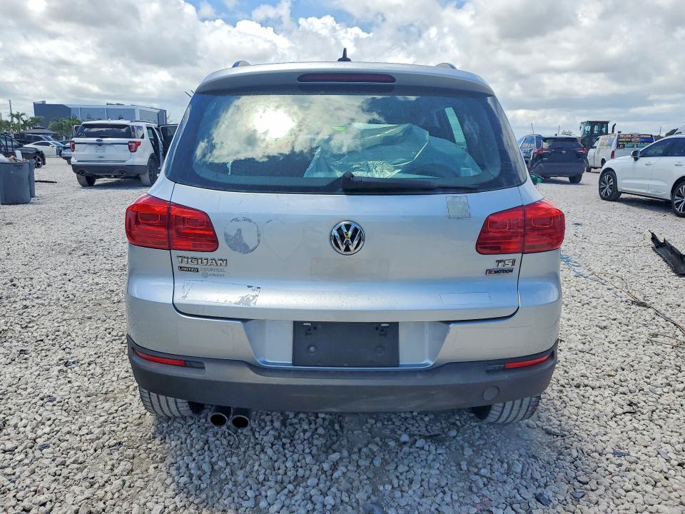 2018 Volkswagen Tiguan Limited მანქანა იყიდება აუქციონზე, vin: WVGBV7AX6JK000164, აუქციონის ნომერი: 50324146
