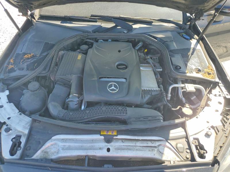 50072606 :رقم المزاد ، WDDWJ4KB9HF454114 vin ، 2017 Mercedes-benz C مزاد بيع