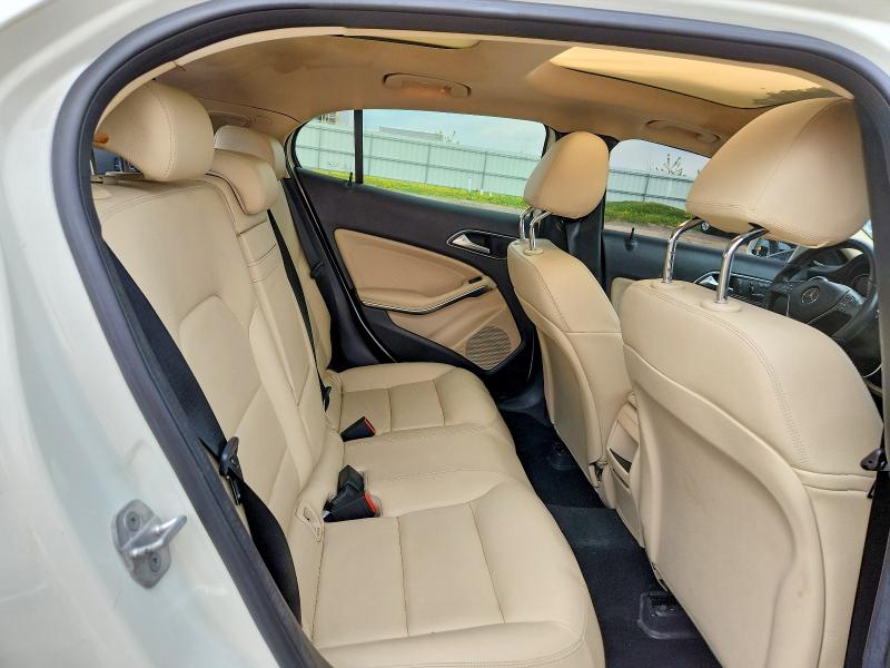 51586896 :رقم المزاد ، WDCTG4GB3FJ078910 vin ، 2015 Mercedes-benz Gla مزاد بيع