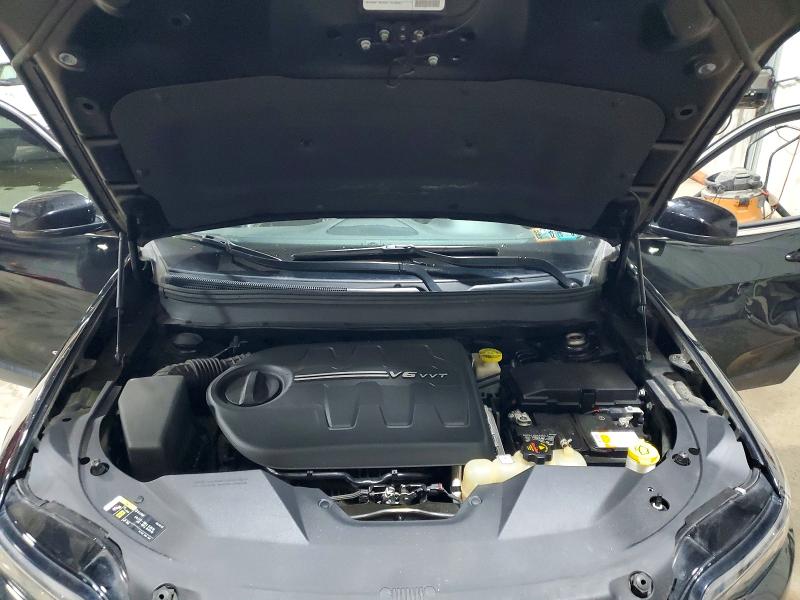48905946 :رقم المزاد ، 1C4PJMDX0KD255740 vin ، 2019 Jeep Cherokee مزاد بيع