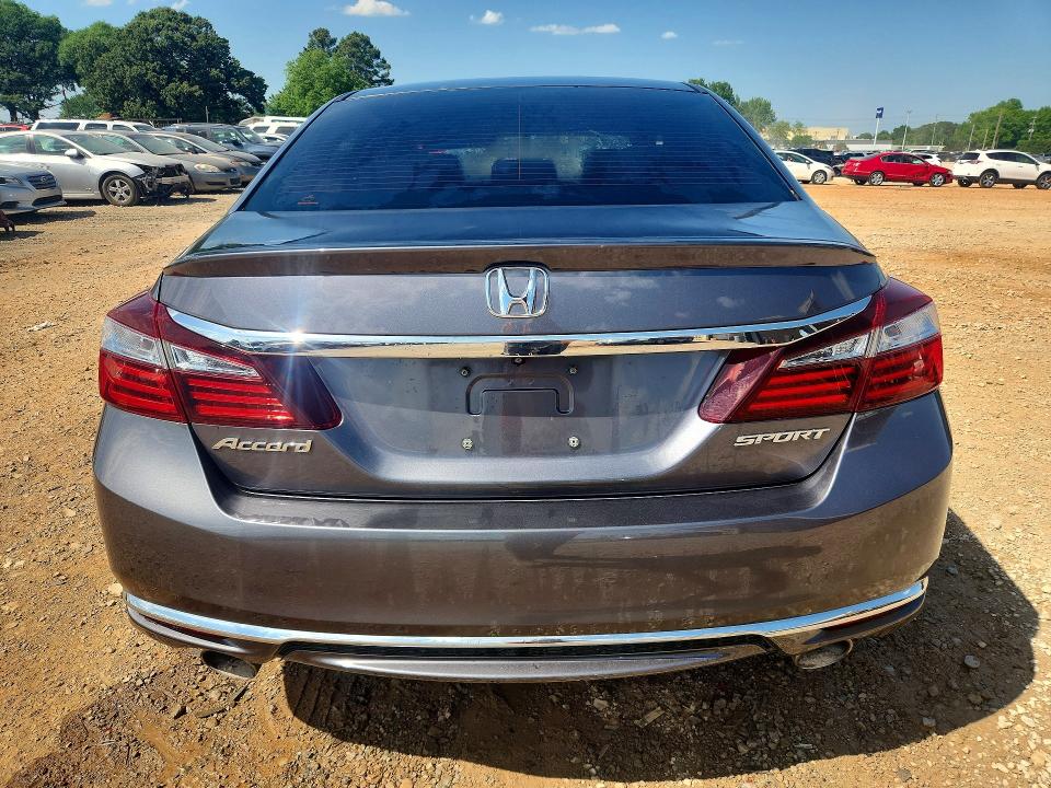 50639546 :رقم المزاد ، 1HGCR2F52HA214027 vin ، 2017 Honda Accord مزاد بيع