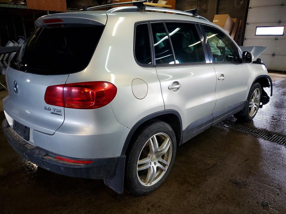 49391216 :رقم المزاد ، WVGBV7AX2CW599043 vin ، 2012 Volkswagen Tiguan مزاد بيع