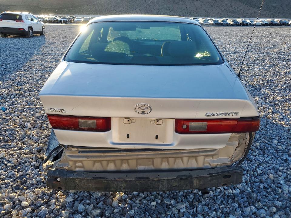 48696936 :رقم المزاد ، 4T1BG22K4VU108874 vin ، 1997 Toyota Camry مزاد بيع