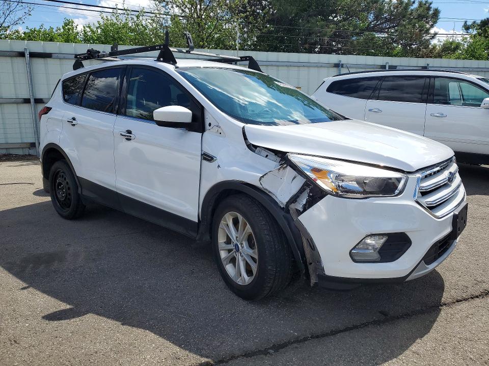 Продажа на аукционе авто 2019 Ford Escape, vin: 1FMCU9GD6KUB65573, номер лота: 48920876