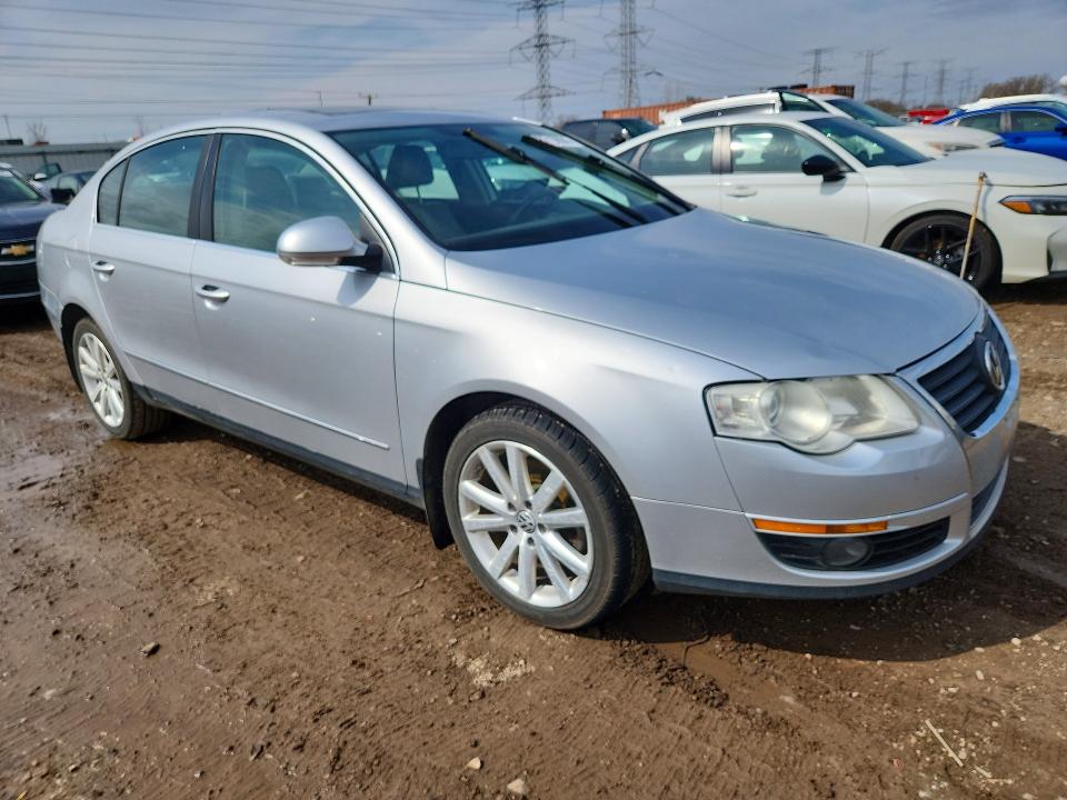 48719896 :رقم المزاد ، WVWJM7ANXAE154392 vin ، 2010 Volkswagen Passat مزاد بيع