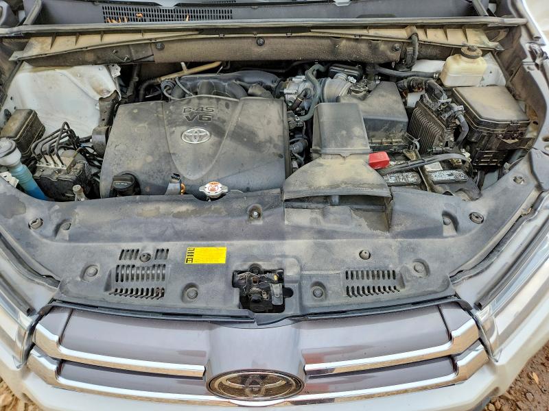 48931316 :رقم المزاد ، 5TDYZRFH5JS248012 vin ، 2018 Toyota Highlander مزاد بيع