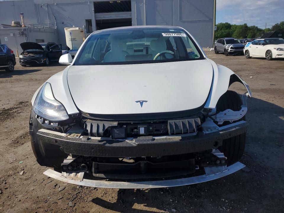 2018 Tesla Model 3 მანქანა იყიდება აუქციონზე, vin: 5YJ3E1EAXJF168785, აუქციონის ნომერი: 50077986