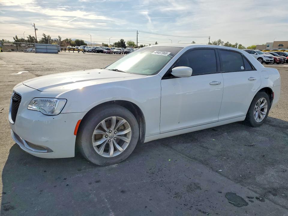 49407966 :رقم المزاد ، 2C3CCAAGXFH930177 vin ، 2015 Chrysler 300 مزاد بيع