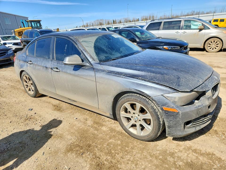51466446 :رقم المزاد ، WBA3B3C57DF537528 vin ، 2013 Bmw 328 مزاد بيع