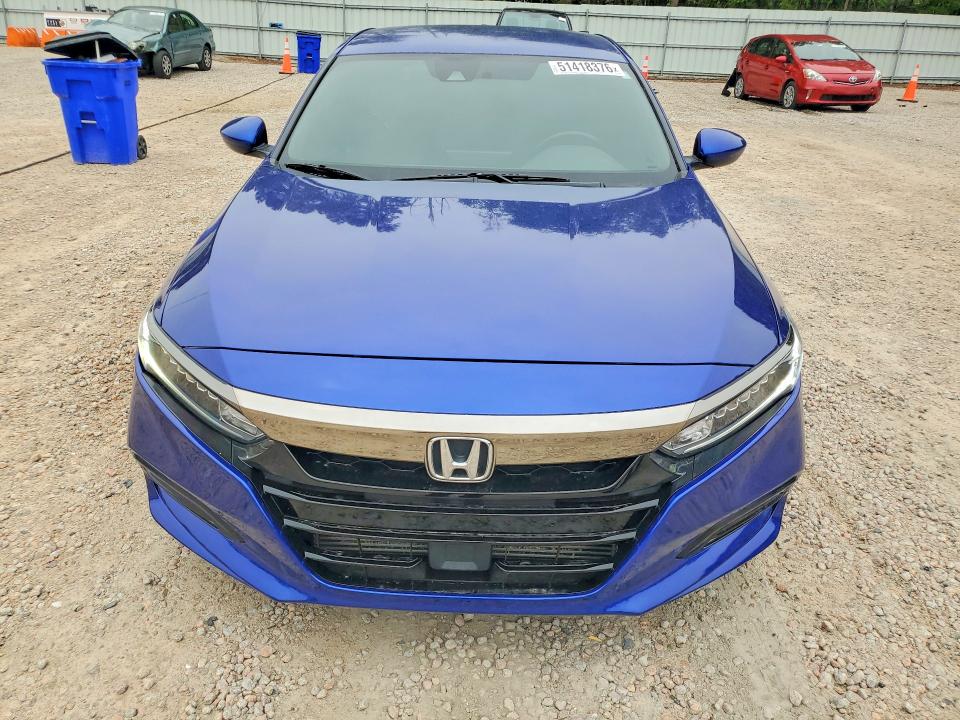 51418376 :رقم المزاد ، 1HGCV1F30KA015635 vin ، 2019 Honda Accord مزاد بيع