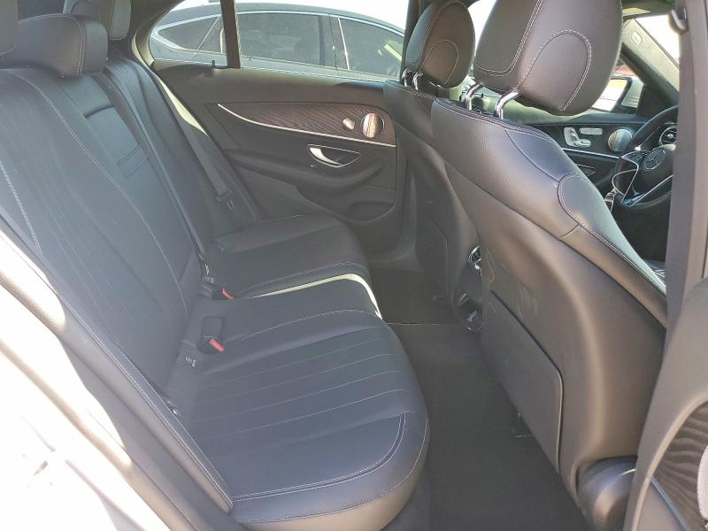 50186736 :رقم المزاد ، W1KZF8DB5NB055917 vin ، 2022 Mercedes-benz E مزاد بيع