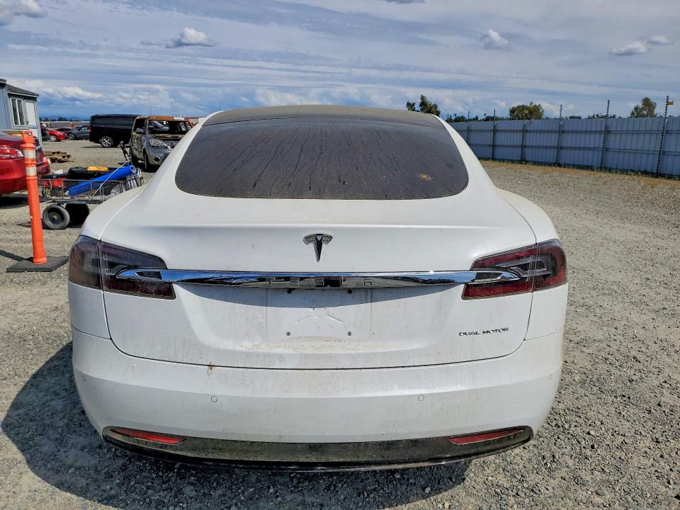 48969646 :رقم المزاد ، 5YJSA1E27MF424174 vin ، 2021 Tesla Model S مزاد بيع