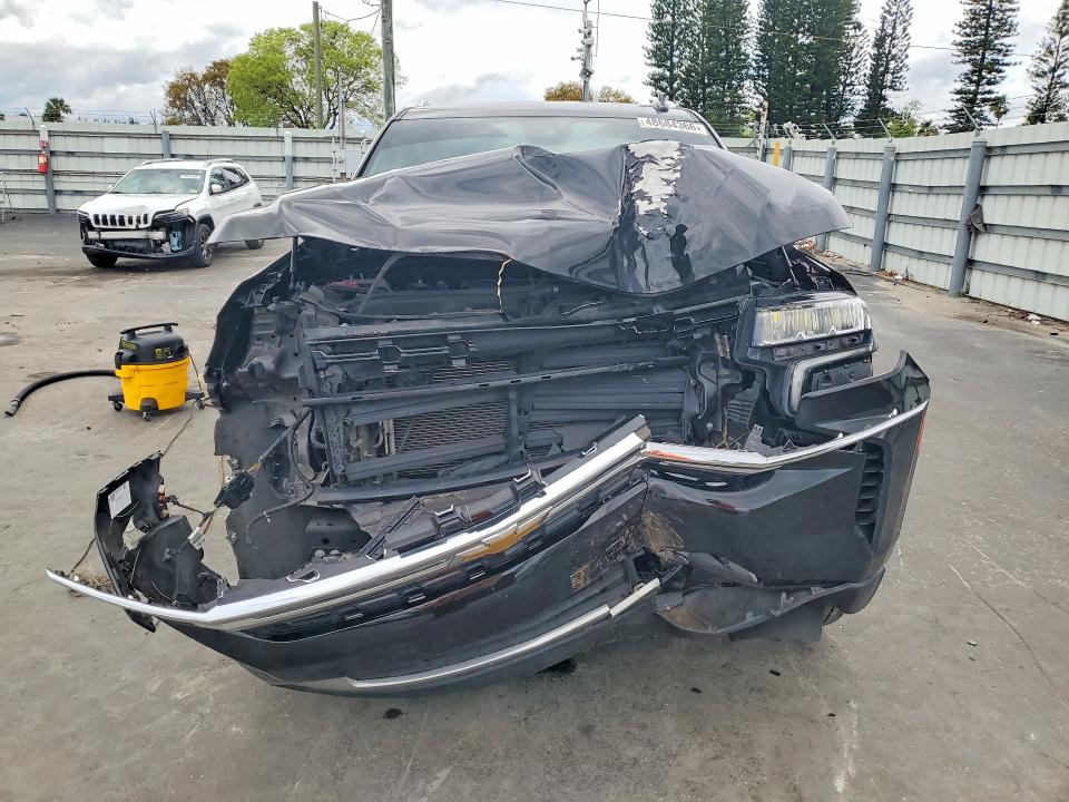 Продажа на аукционе авто 2023 Chevrolet Suburban, vin: 1GNSKBKD4PR131444, номер лота: 48684366