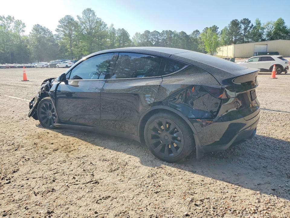 49234256 :رقم المزاد ، 7SAYGAEE2PF610957 vin ، 2023 Tesla Model Y مزاد بيع