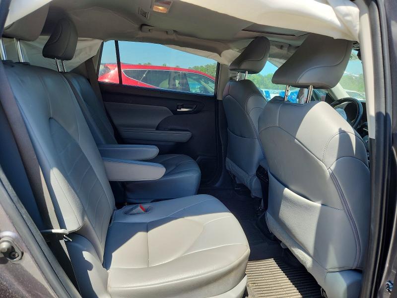 49891086 :رقم المزاد ، 5TDGARAH3NS512084 vin ، 2022 Toyota Highlander Hybrid مزاد بيع
