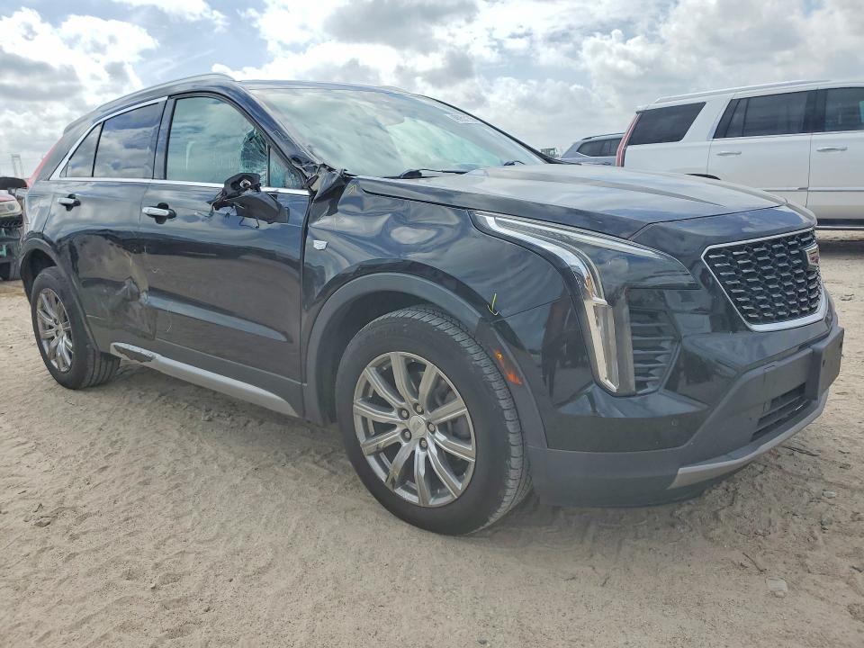 48951196 :رقم المزاد ، 1GYFZDR4XLF039834 vin ، 2020 Cadillac Xt4 مزاد بيع
