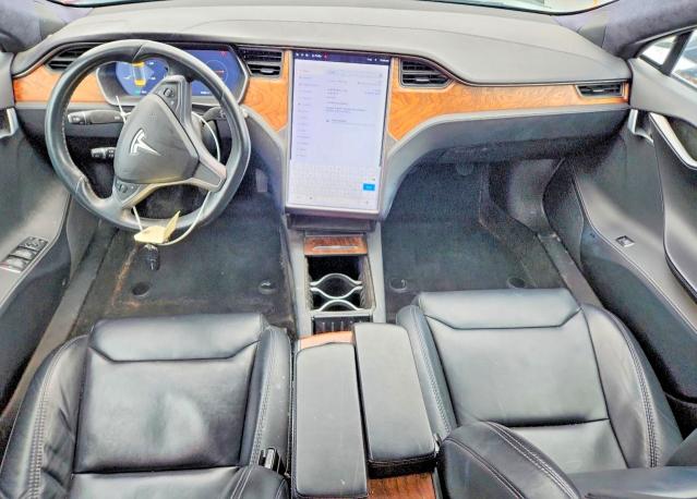 48925536 :رقم المزاد ، 5YJSA1E22LF356073 vin ، 2020 Tesla Model S مزاد بيع