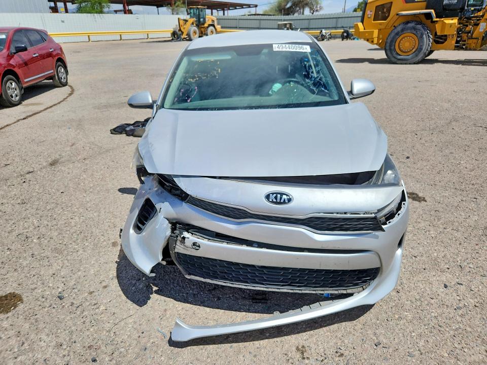 2020 Kia Rio მანქანა იყიდება აუქციონზე, vin: 3KPA24AD9LE296963, აუქციონის ნომერი: 49440096
