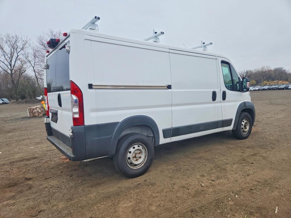 48763336 :رقم المزاد ، 3C6TRVAG2JE120975 vin ، 2018 Ram Promaster 1500 مزاد بيع