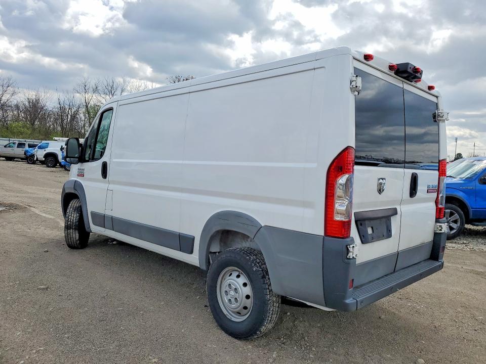 46135156 :رقم المزاد ، 3C6TRVAG0JE107772 vin ، 2018 Ram Promaster 1500 مزاد بيع