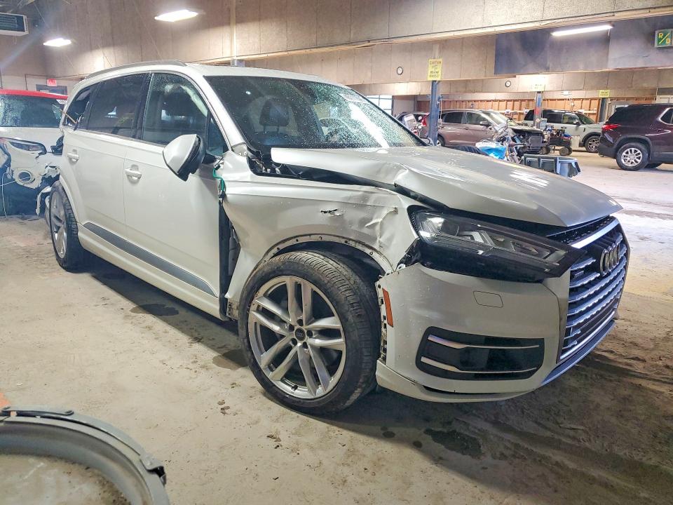 Продажа на аукционе авто 2017 Audi Q7, vin: WA1VAAF77HD016532, номер лота: 48111696