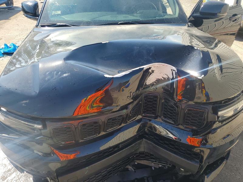 49615936 :رقم المزاد ، 1C4RJJAGXM8211171 vin ، 2021 Jeep Grand Cherokee مزاد بيع