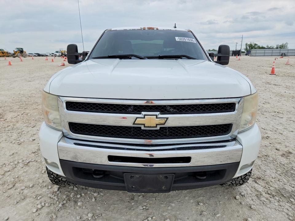 50261656 :رقم المزاد ، 3GCPKSE37BG308353 vin ، 2011 Chevrolet Silverado مزاد بيع
