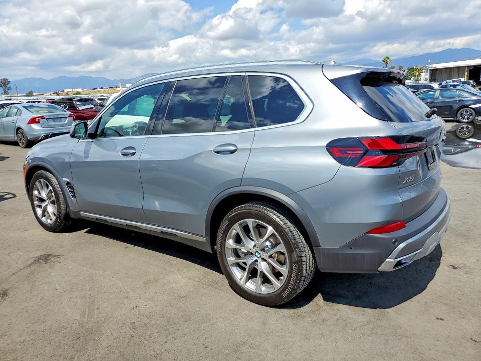 48191806 :رقم المزاد ، 5UX13EU06S9Y91024 vin ، 2025 Bmw X5 مزاد بيع
