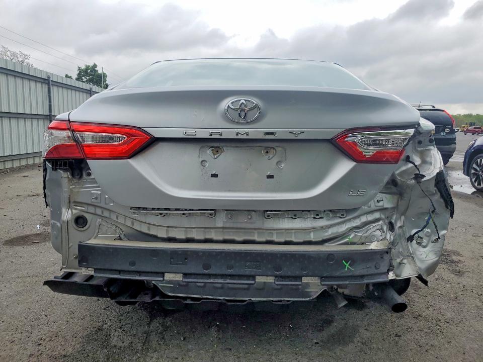 Продажа на аукционе авто 2018 Toyota Camry, vin: 4T1B11HK2JU625040, номер лота: 51862916