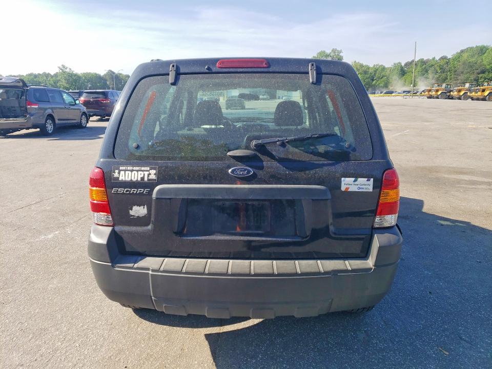50735706 :رقم المزاد ، 1FMYU02Z75KC90439 vin ، 2005 Ford Escape مزاد بيع