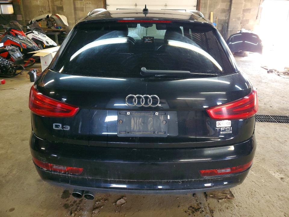 50985636 :رقم المزاد ، WA1EFEFS7FR000795 vin ، 2015 Audi Q3 مزاد بيع