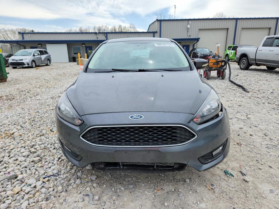 50648136 :رقم المزاد ، 1FADP3M29HL324008 vin ، 2017 Ford Focus مزاد بيع