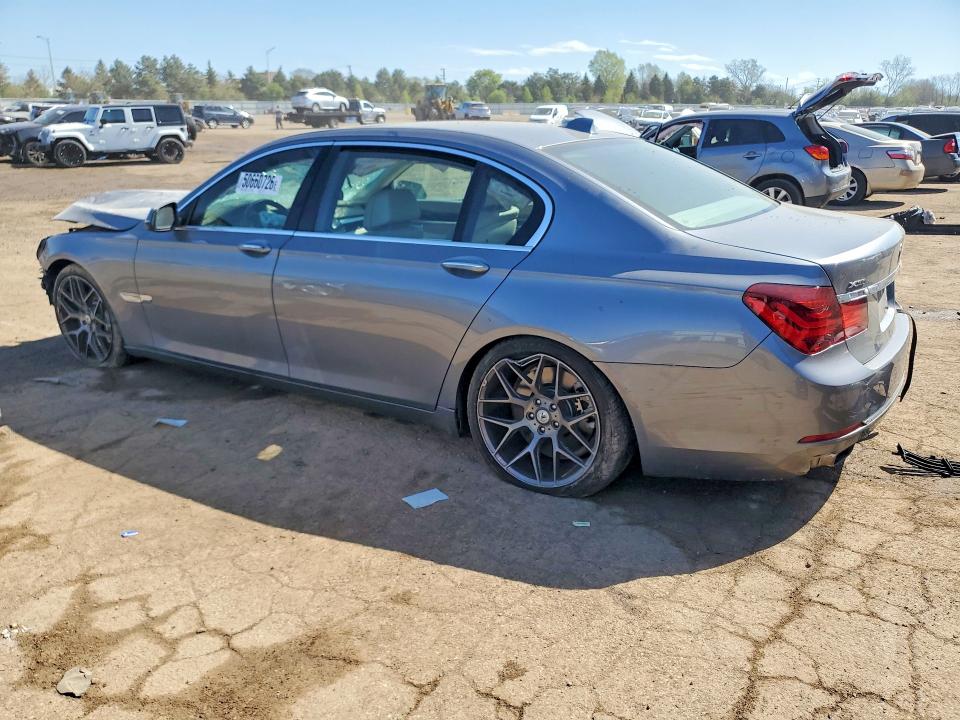 2013 Bmw 750 მანქანა იყიდება აუქციონზე, vin: WBAYF8C53DD140398, აუქციონის ნომერი: 50660726