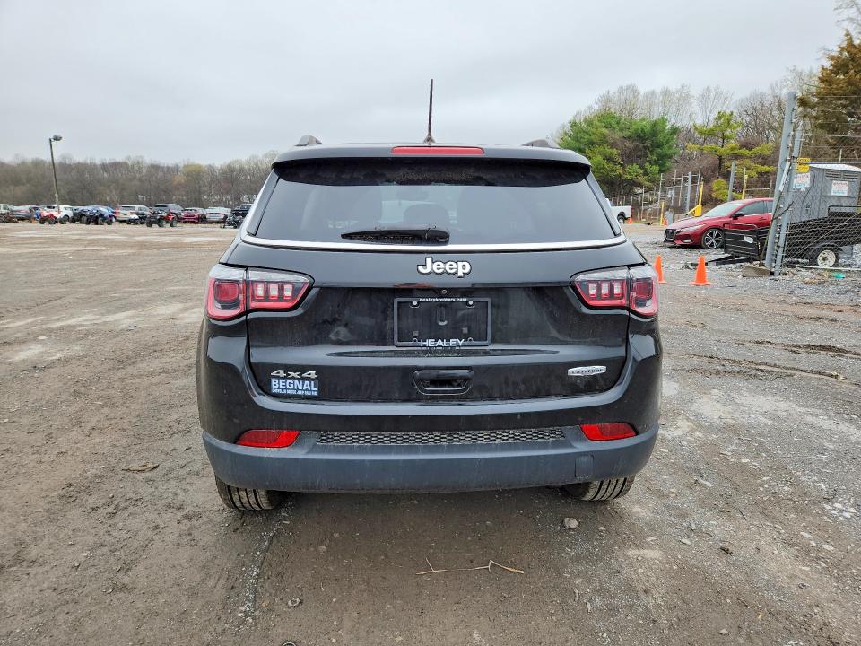2018 Jeep Compass მანქანა იყიდება აუქციონზე, vin: 3C4NJDBB6JT308240, აუქციონის ნომერი: 48470826