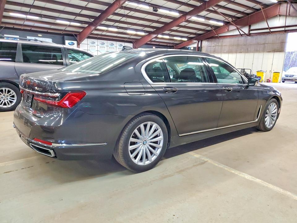 48687796 :رقم المزاد ، WBA7T2C09NCH24241 vin ، 2022 Bmw 740 مزاد بيع