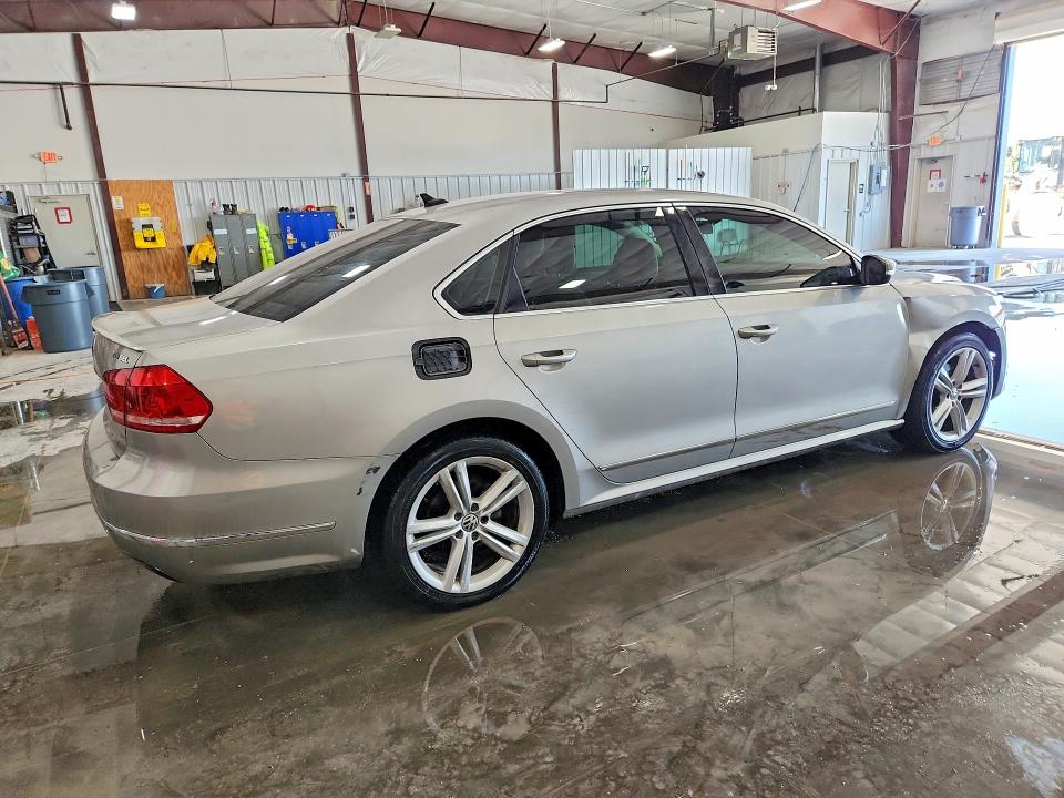 Aukcja sprzedaży 2013 Volkswagen Passat, vin: 1VWCN7A33DC005050, numer aukcji: 49251746