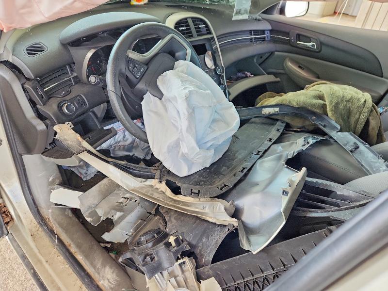 52030916 :رقم المزاد ، 1G11B5SL4EF167848 vin ، 2014 Chevrolet Malibu مزاد بيع