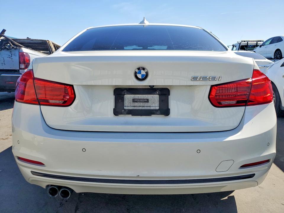 Продажа на аукционе авто 2016 Bmw 328, vin: WBA8E9C58GK646592, номер лота: 50001166
