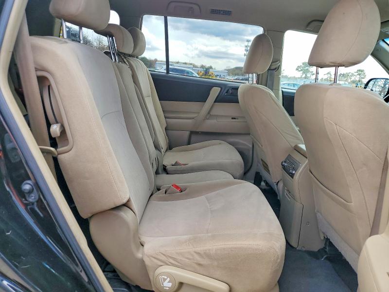 2013 Toyota Highlander მანქანა იყიდება აუქციონზე, vin: 5TDBK3EH6DS271246, აუქციონის ნომერი: 50845306